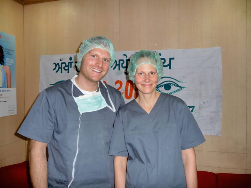 Es war eine schöne aber sehr anstrengende Zeit in Indien. Wir haben unser Ziel erreicht. Wir haben in Indien dieses Jahr über 500 Patienten am grauen Star operiert, viele weitere an anderen Augenkrankheiten. Weitere Projekte sind geplant., wir freuen uns!..:))